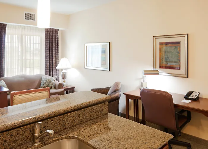 Homewood Lafayette-airport Hotel 3*