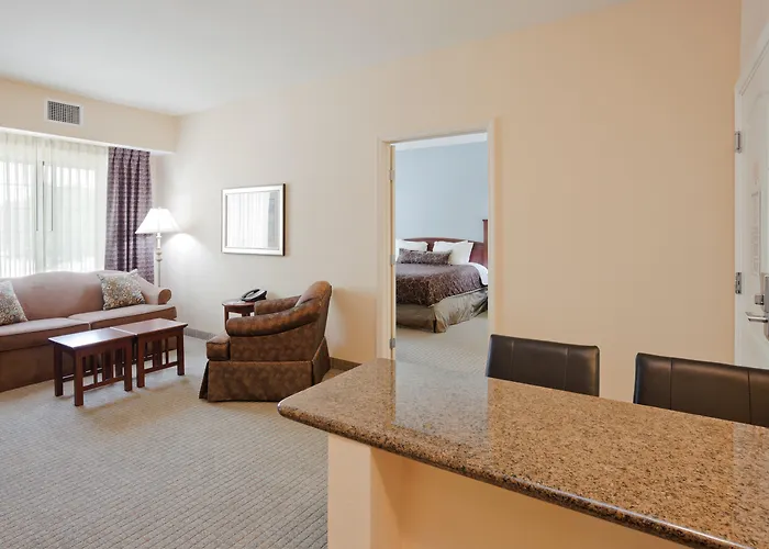 Homewood Lafayette-airport Hotel 3*