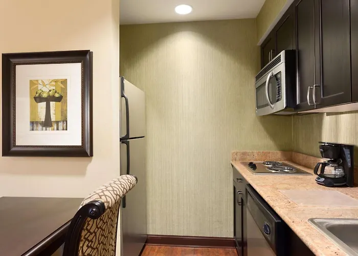 Homewood Lafayette-airport 3*