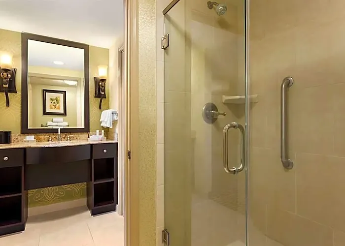 Homewood Lafayette-airport 3*