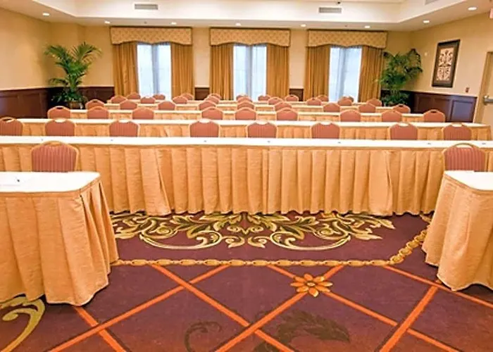 Homewood Lafayette-airport Hotel 3*