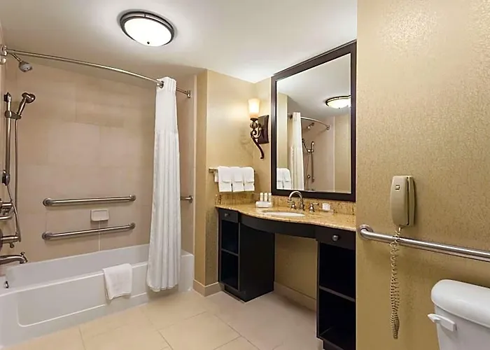 Homewood Lafayette-airport Hotel 3*