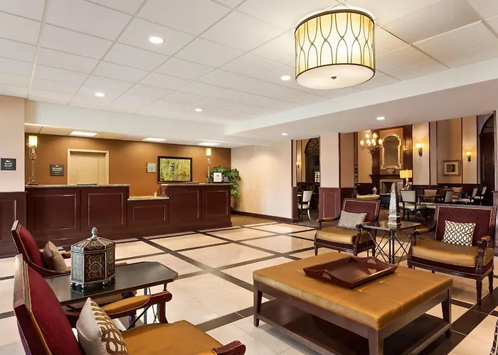 Homewood Lafayette-airport 3*